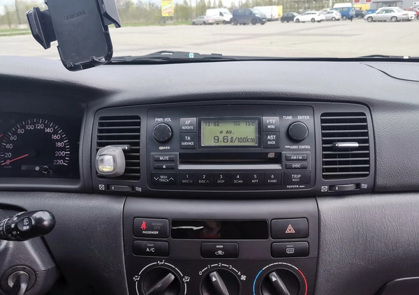 Toyota Corolla cena 15000 przebieg: 137500, rok produkcji 2005 z Warszawa małe 466